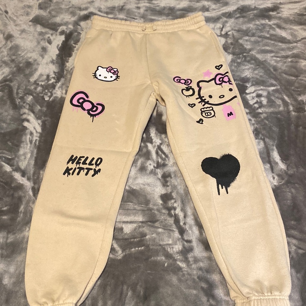 forever21 x hello kitty pants